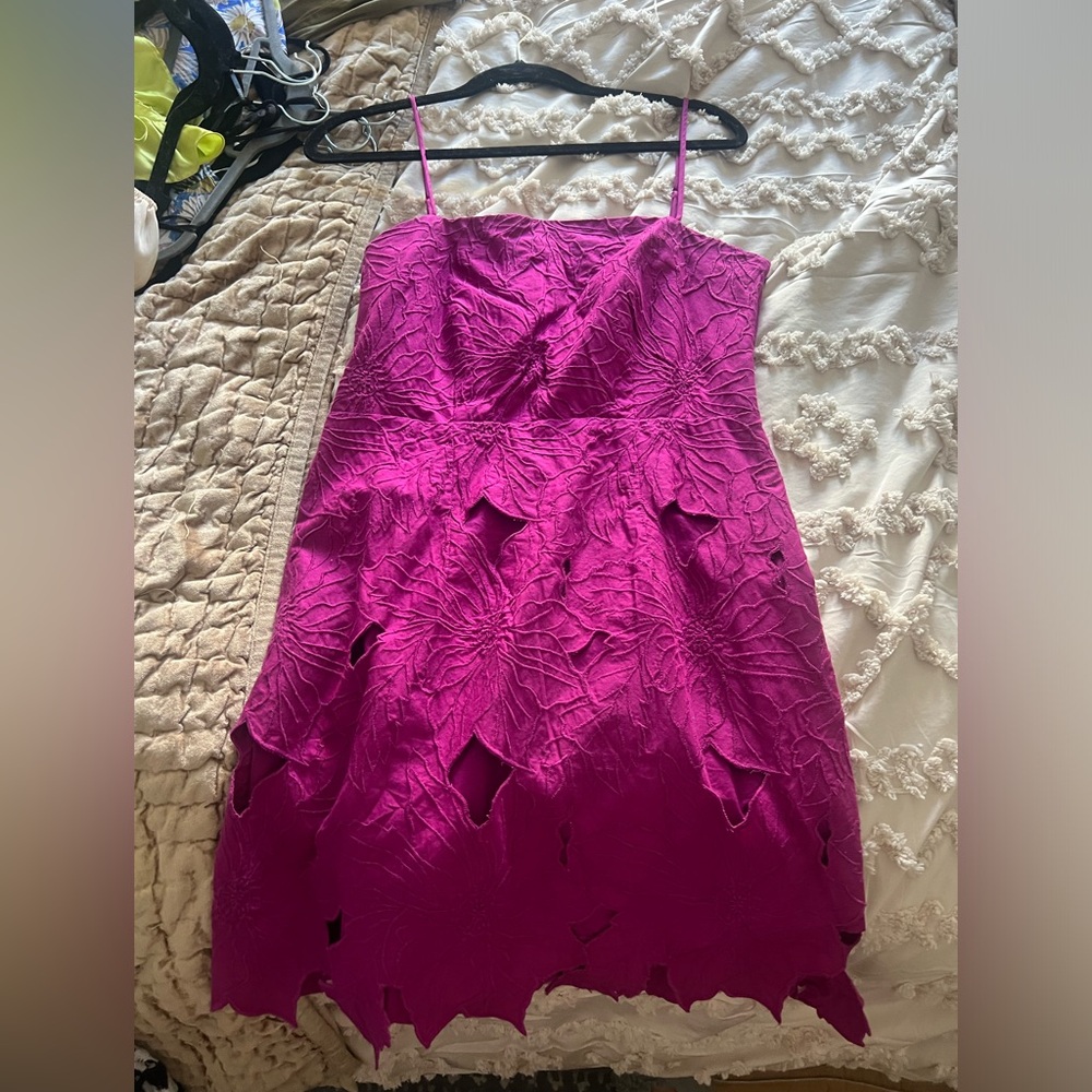 Brand new Embroidered dress - Picture 4 of 6